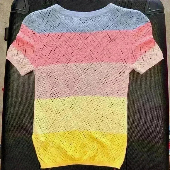 H&M crochet sweater t shirt - Picture 2 of 2